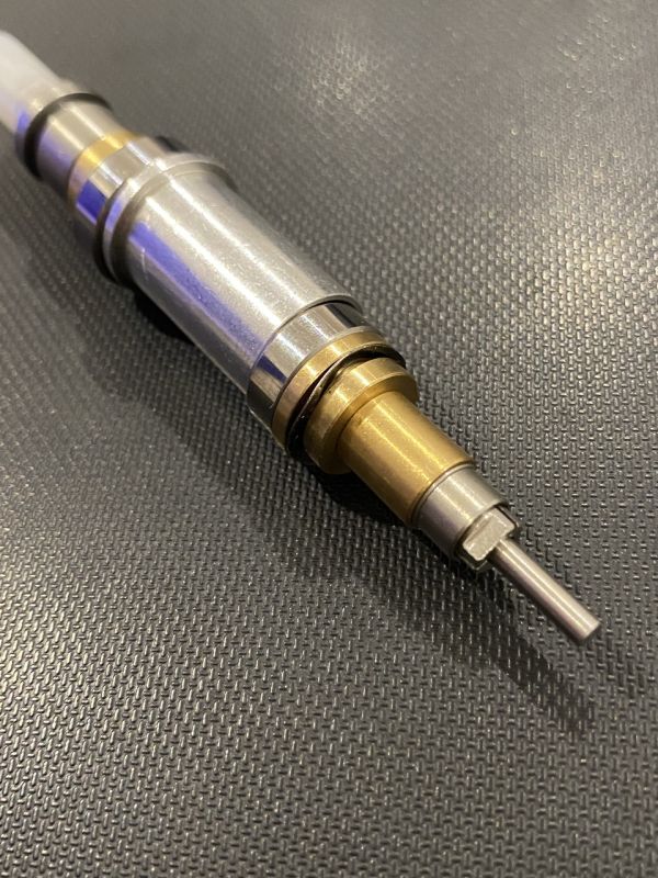 Цанговий вузол у зборі на ручку Strong 102 (не плутати із ручкою Strong 102L)