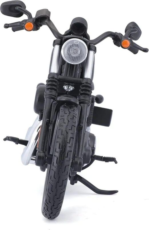 Масштабна модель мотоцикла Maisto Harley-Davidson 2014 Sportster Iron 883 (1:12)