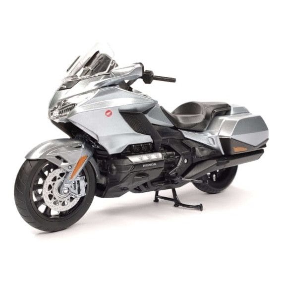 Коллекционная модель мотоцикла Honda Goldwing (Welly) - Масштаб 1:12