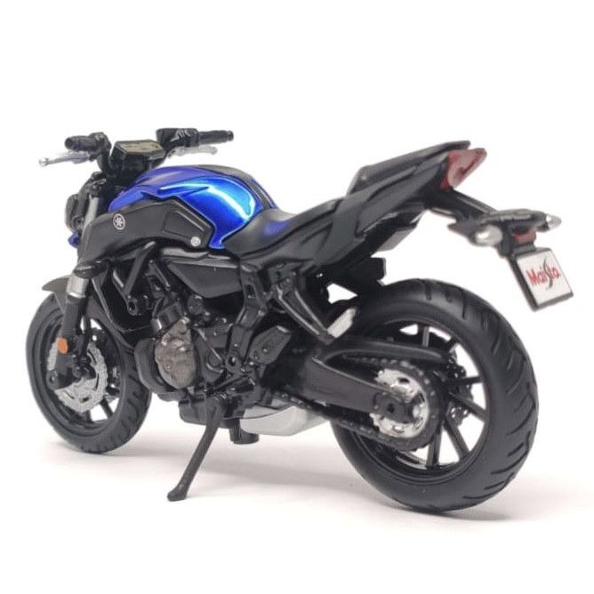 Коллекционная модель мотоцикла Yamaha MT-07 (2018) - Maisto 1:18 Special Edition Blue с матовыми черными деталями