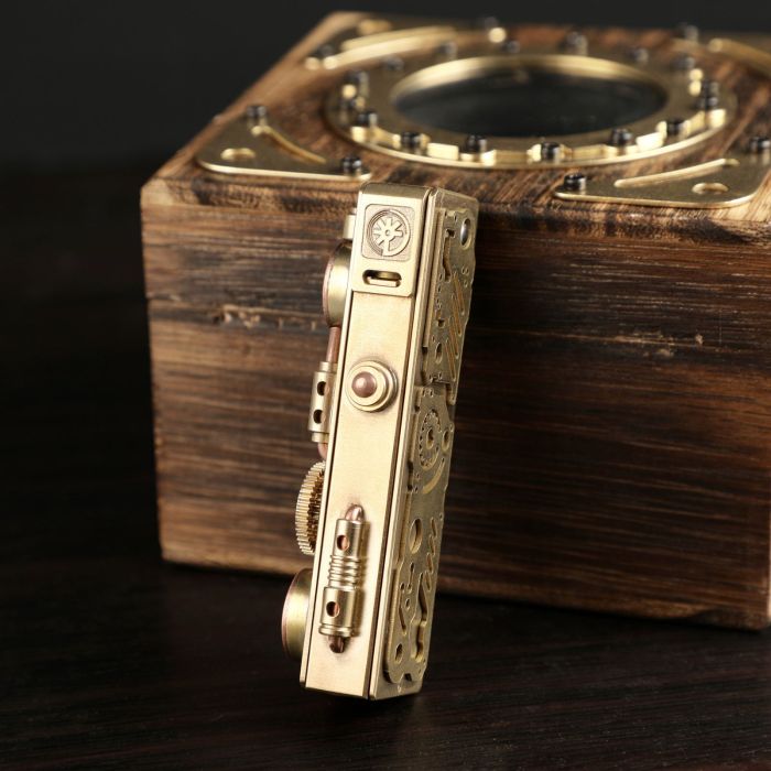 Стильна колекційна бензинова запальничка